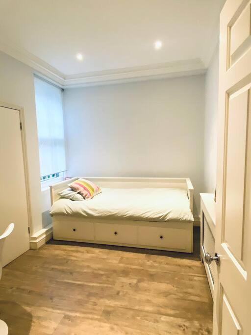 Apartmán Beautiful 2 Bed/ 2 Bath Notting Hill Garden Flat Londýn Exteriér fotografie
